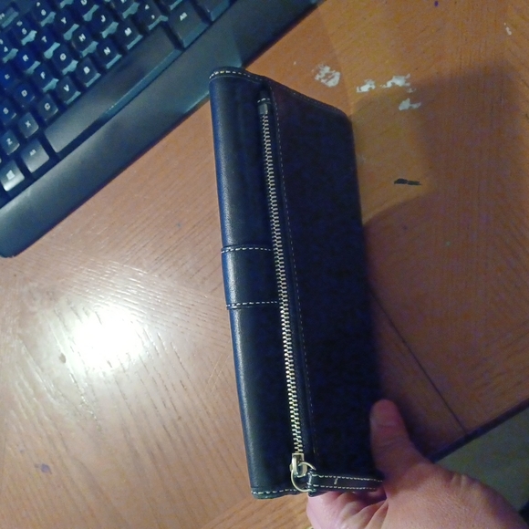 Coach Wallet - Picture 4 of 4